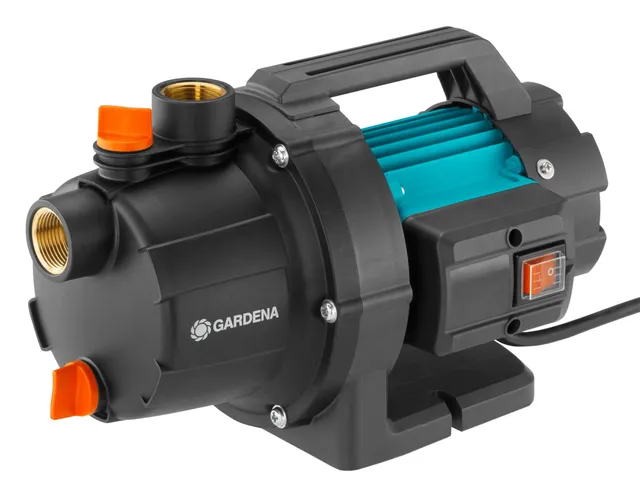 gardena-gartenpumpe-3000-4-basic-9010-47-bew-sserungspumpe-3000-l-h-600-w-edelst image 1