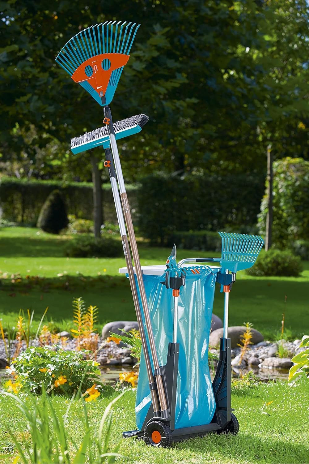 gardena-gartenmobil-232-20-vielseitiger-transportwagen-mit-integrierter-sackkarr image 4