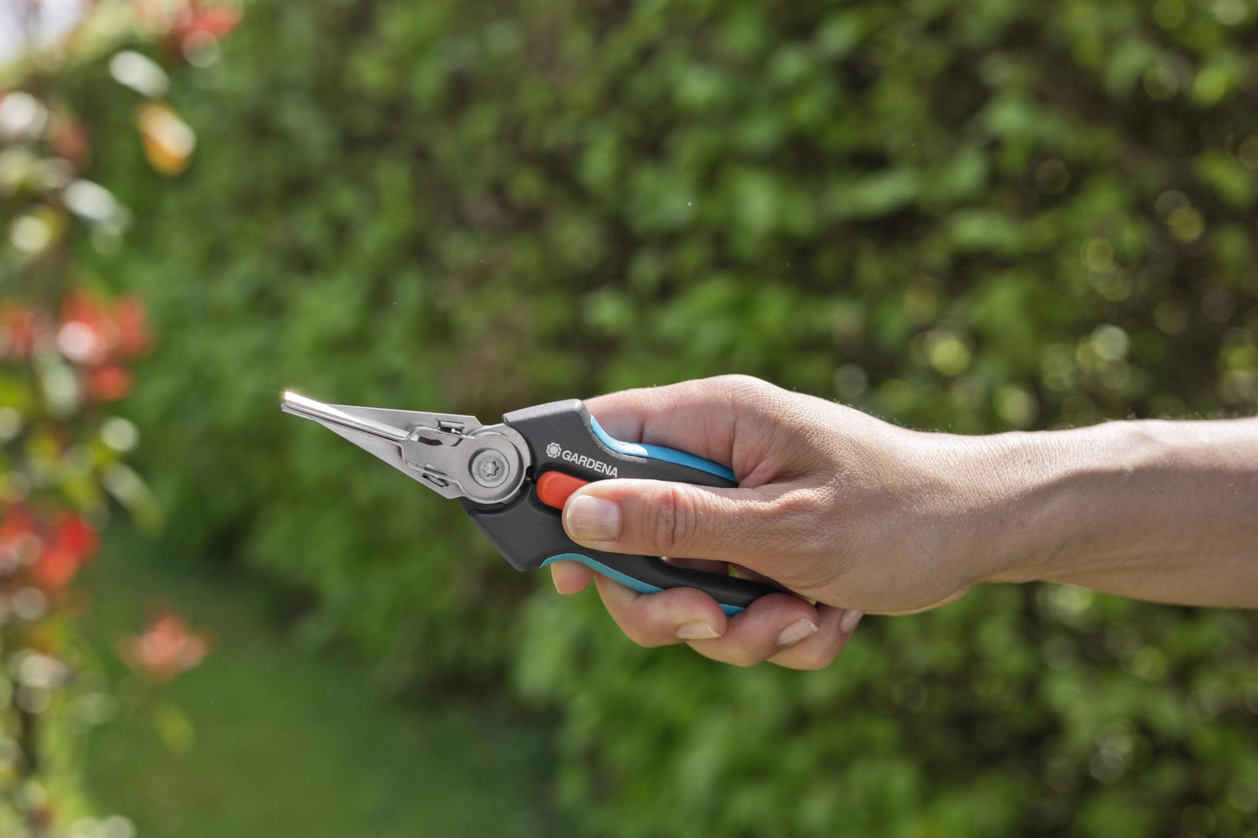gardena-gripcut-ernteschere-12213-20-edelstahl-greiffunktion-45-mm-klinge-einhan image 5