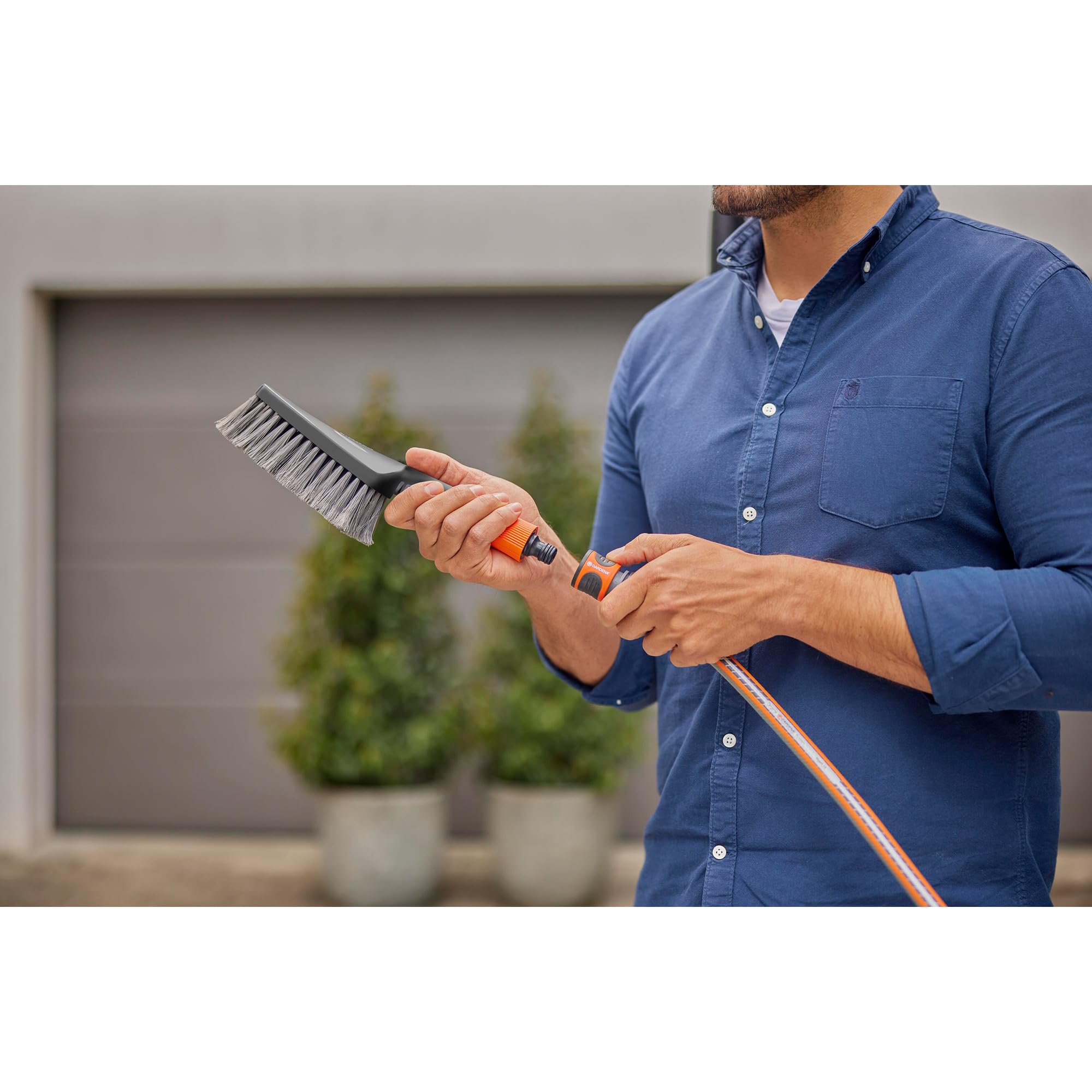 gardena-cleansystem-wasch-set-mit-handb-rste-m-soft-durchflussregulierung-und-re image 5