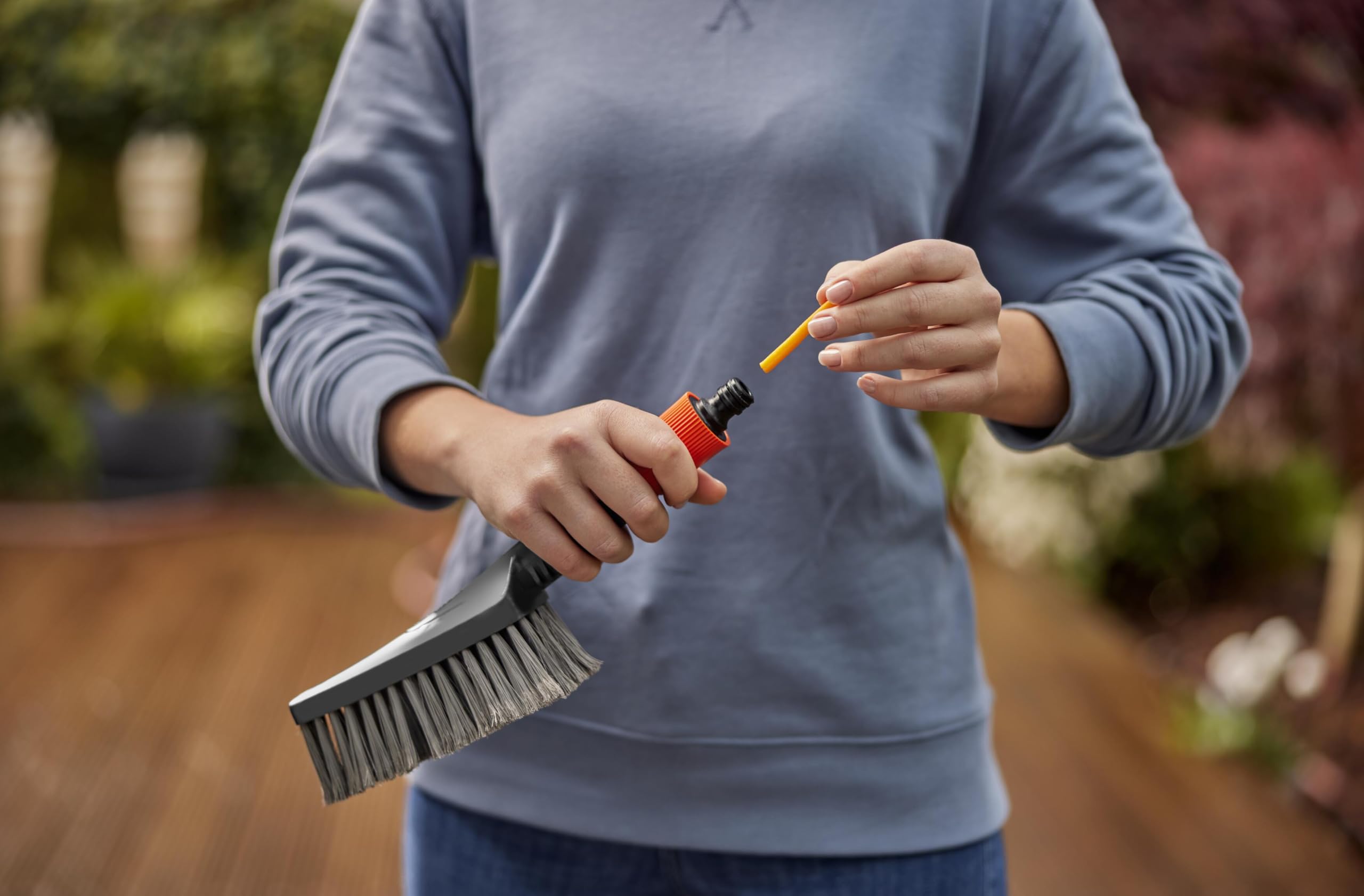 gardena-cleansystem-handb-rste-s-soft-handwaschb-rste-mit-schlauchanschluss-flac image 5
