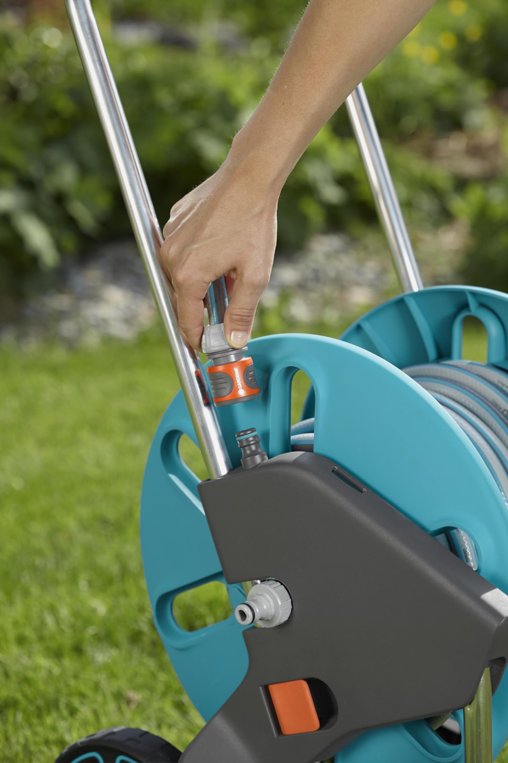 gardena-cleverroll-m-easy-schlauchwagen-18515-20-metallrahmen-mit-bis-zu-60-m-ka image 3
