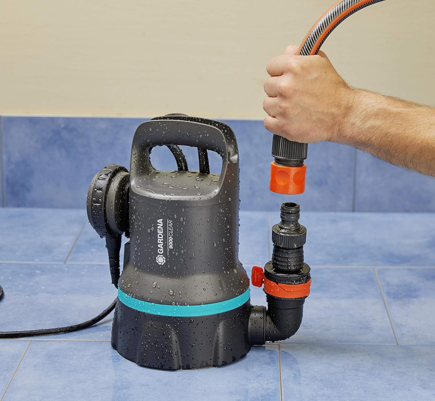 gardena-klarwasser-tauchpumpe-9000-klarwasserpumpe-9-000-l-h-300-w-schwimmschalt image 8