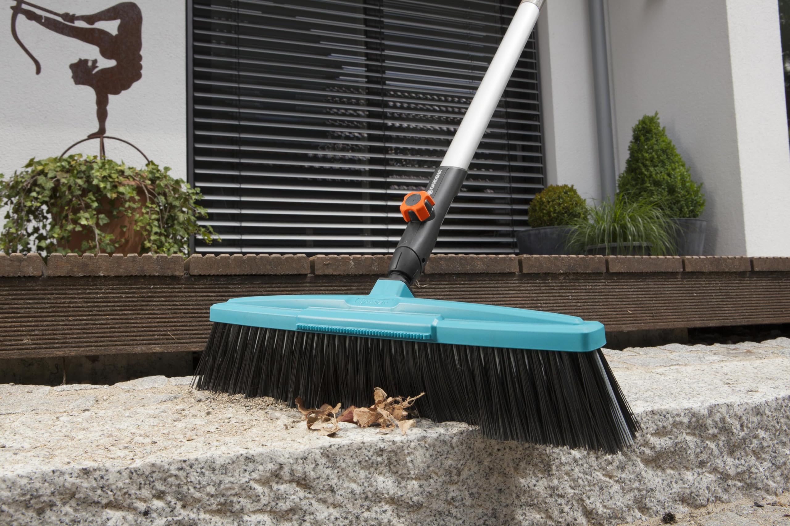 gardena-combisystem-stra-enbesen-3622-20-45-cm-arbeitsbreite-schlagfestes-geh-us image 4