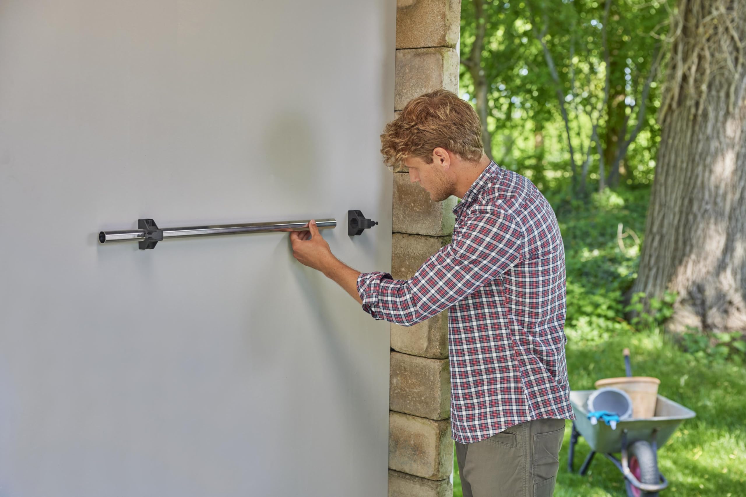 gardena-ger-tehalter-plus-3509-20-aluminium-wandhalterung-78-cm-60-kg-tragkraft- image 7