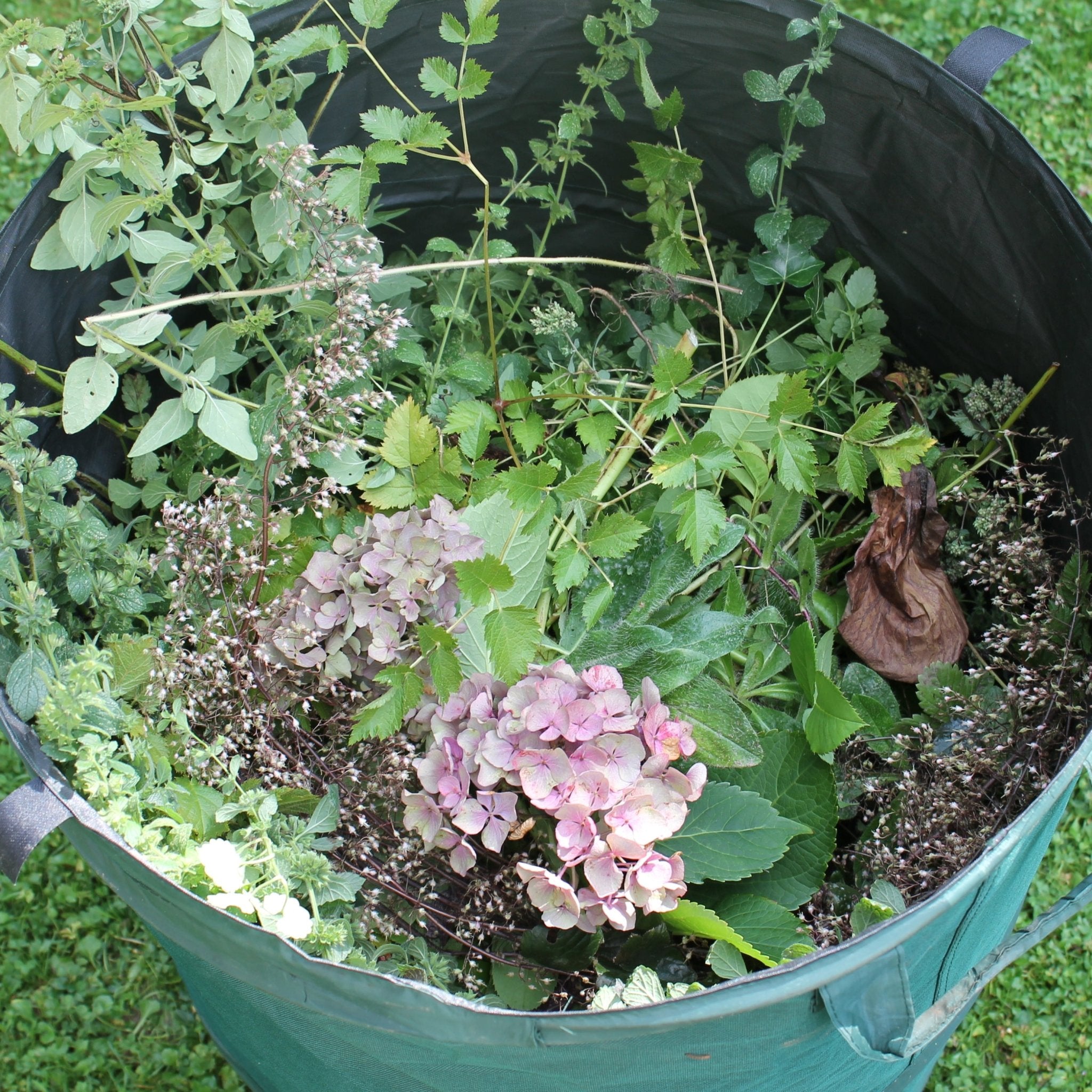 gardenmate-gartensack-pop-up-160-liter-faltbarer-laubsack-aus-premium-oxford-600 image 4